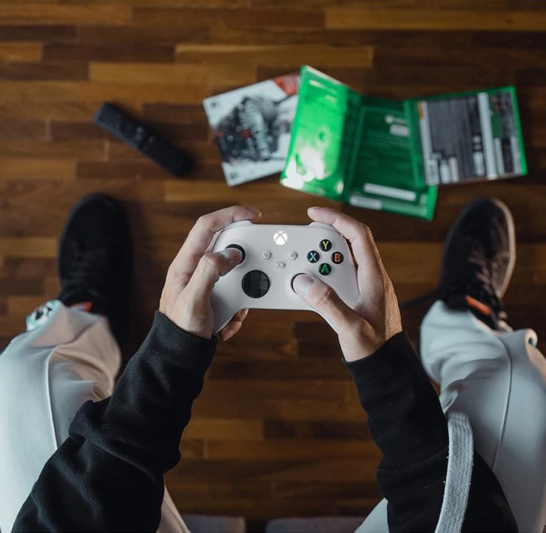 Start Some Multiplayer Mayhem With An Extra Xbox Wireless Controller