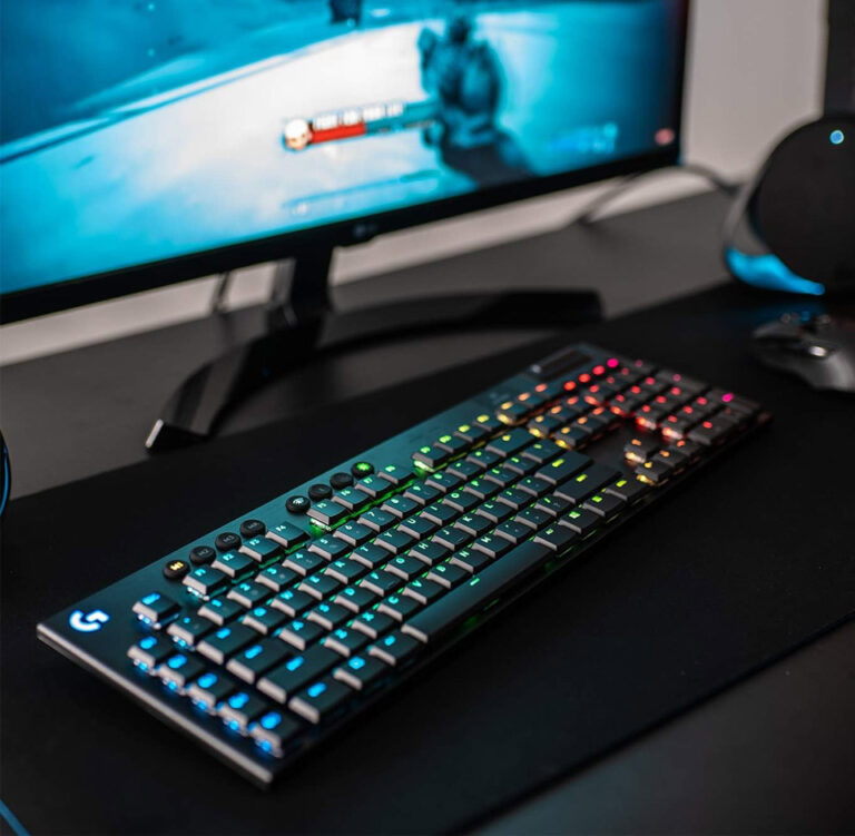 Logitech G915 LIGHTSPEED Is The Wireless Gaming Keyboard That Has It All