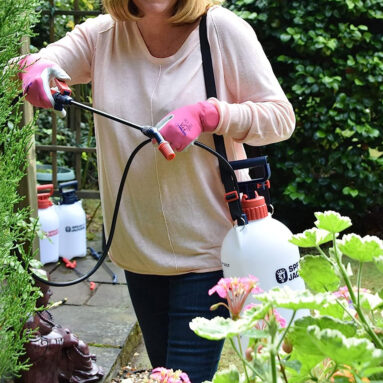 Spear & Jackson’s Pump Action Pressure Sprayer Makes Gardening Tasks A Breeze